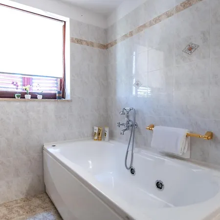 Ostanak kod kuće Casa Meazza-apartman Bianco Medulin