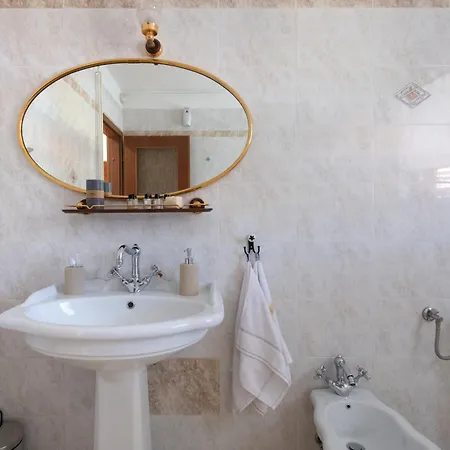 Ostanak kod kuće Casa Meazza-apartman Bianco *